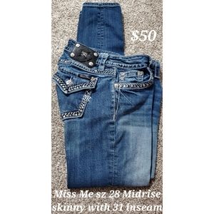 Miss me sz 28 mid rise skinny with 31 inseam